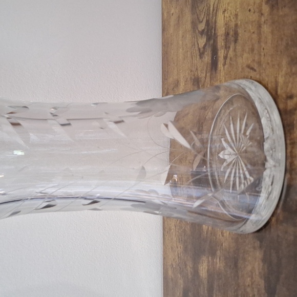 #ACO Glass vase with etched rim, flowers, and cut leaves - Picture 5 of 10